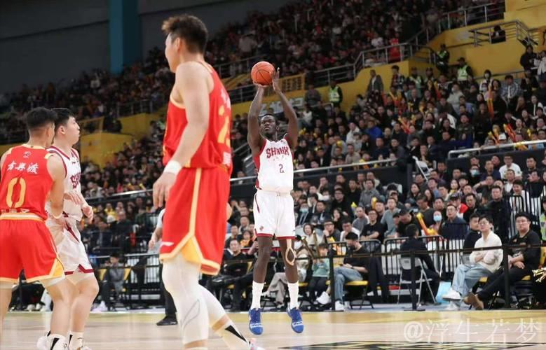 山西74-88广厦3坏消息！外援喜欢单干，无一号位，本土球员实力差